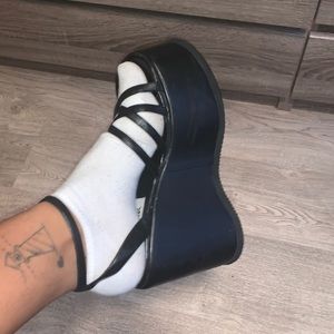 Funky Chunk Platforms. NEVER WORN